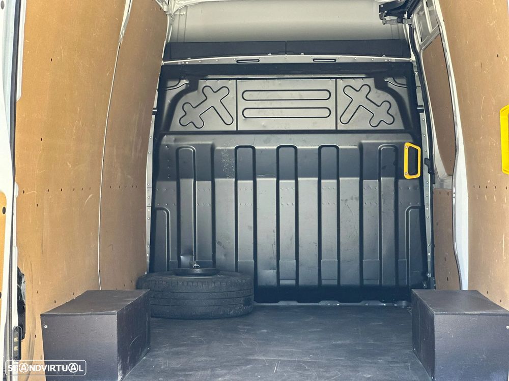 Iveco Daily 35-140 L3/H2 - 8