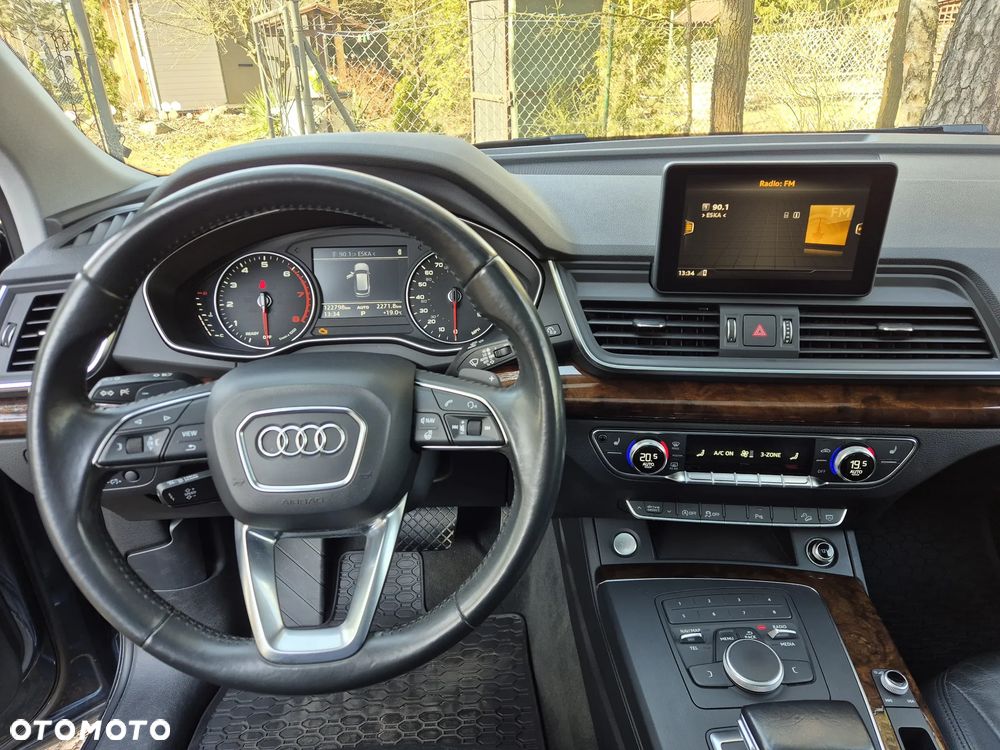 Audi Q5 2018 photo 2