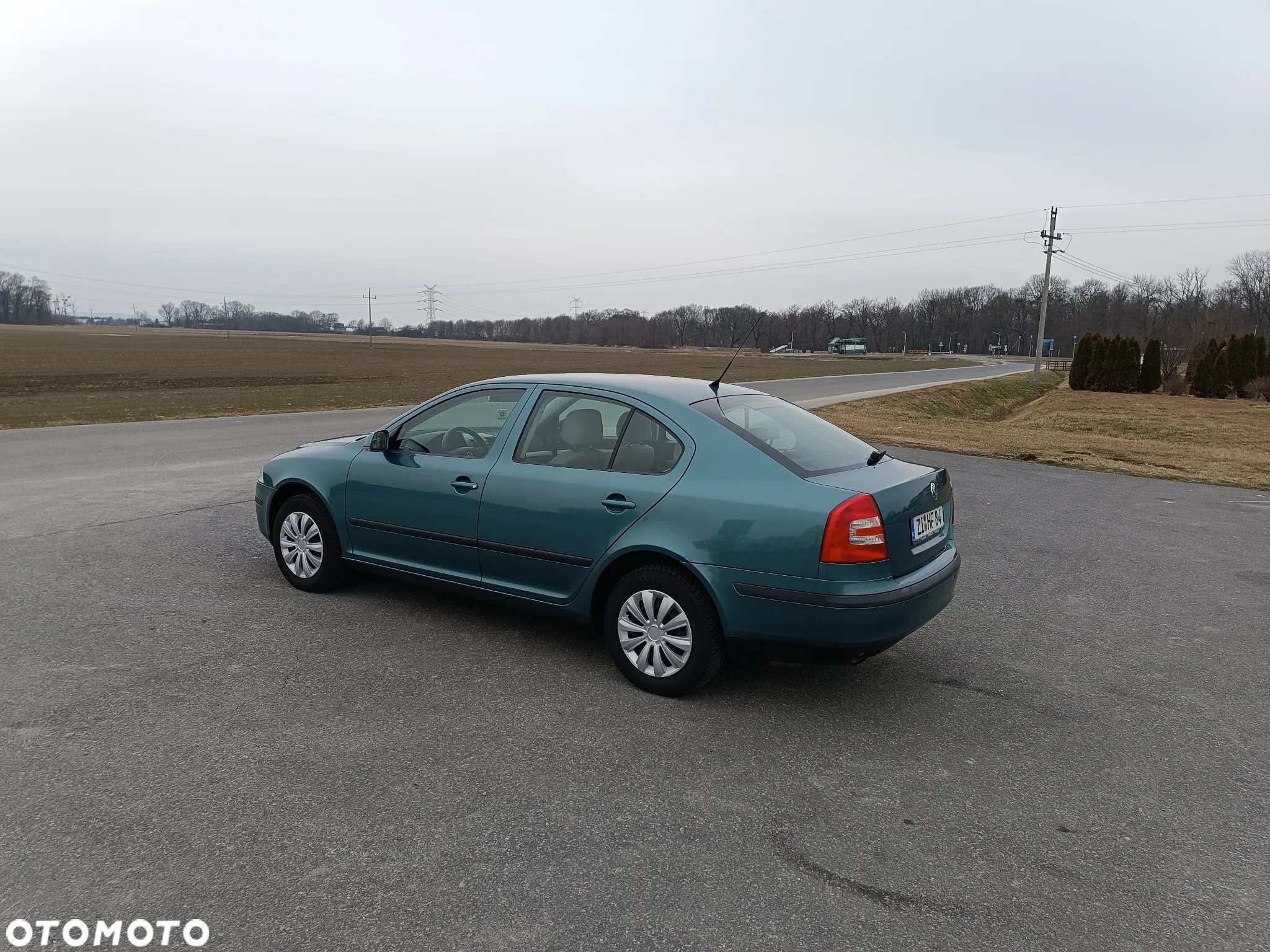 Skoda Octavia 1.6 Elegance - 4