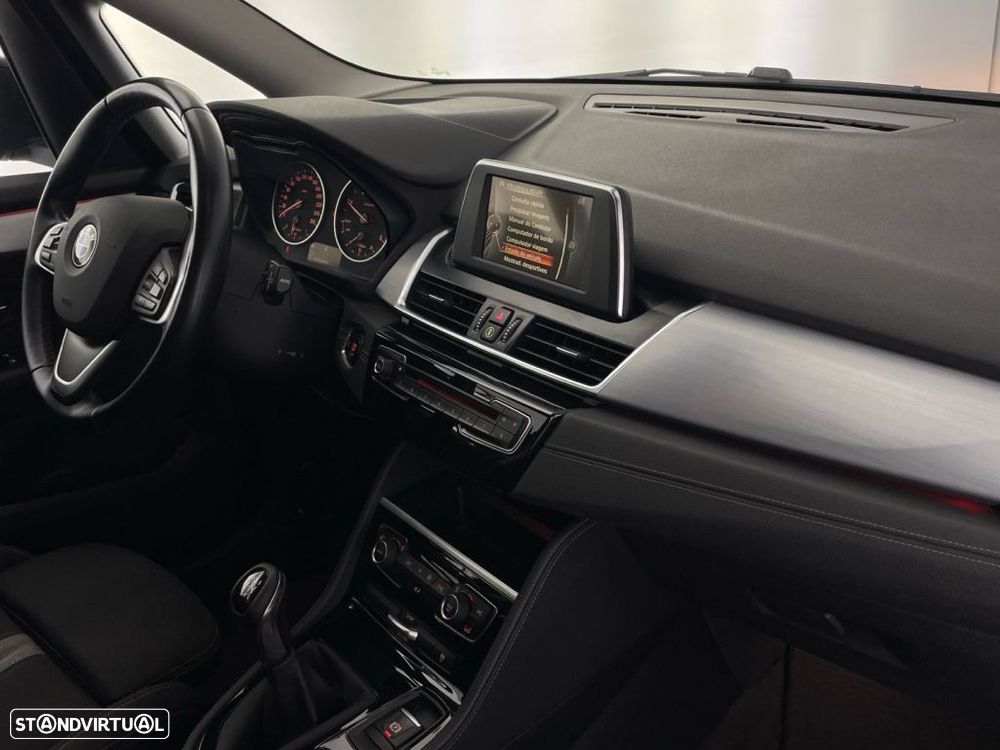 BMW 216 Gran Tourer d Line Sport - 24