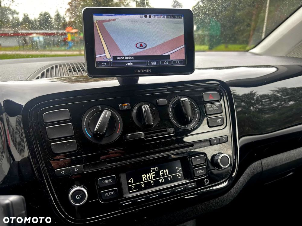 Volkswagen up! - 5