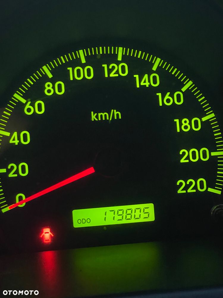 Kia Cerato 1.6 LX - 12
