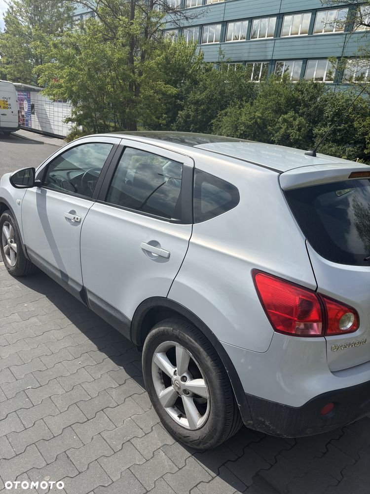 Nissan Qashqai 2.0 dCi 4x4 Tekna - 4