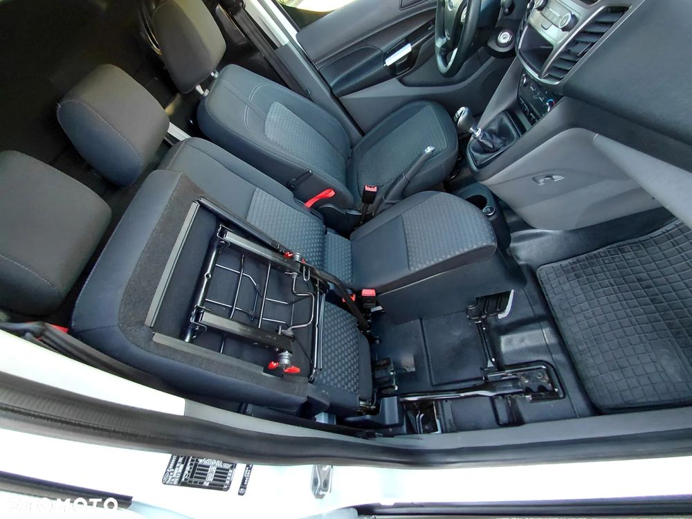 Ford Transit Connect - 37