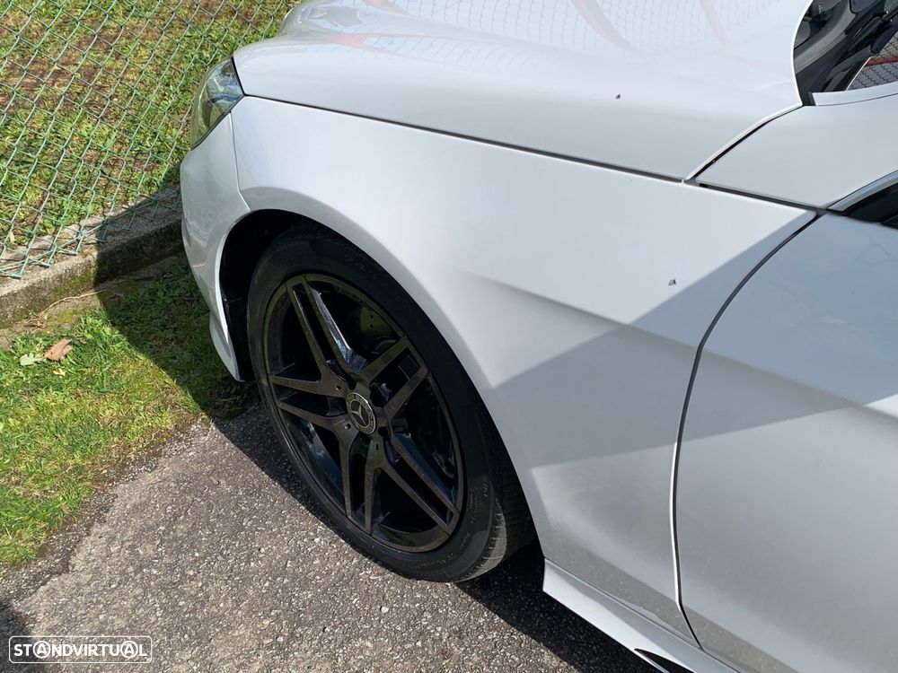 Mercedes-Benz E 220 BlueTEC Avantgarde Auto. - 49