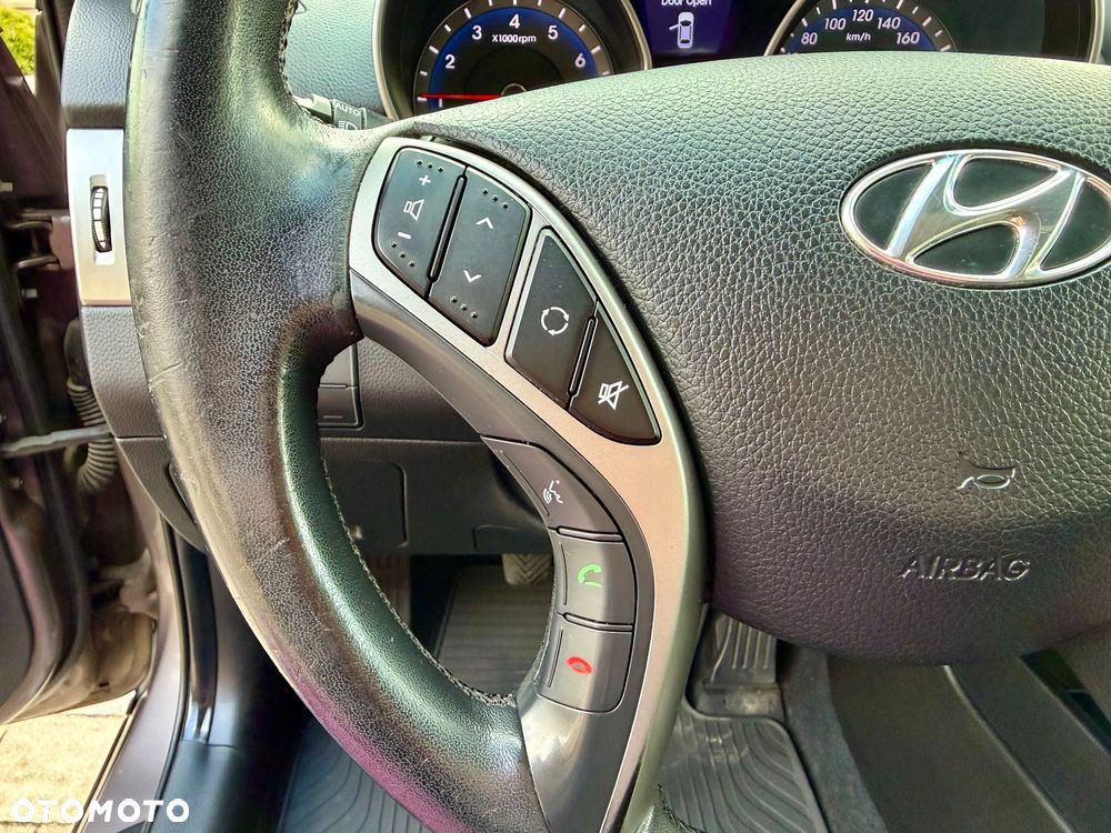 Hyundai i30 1.6 Trend - 19