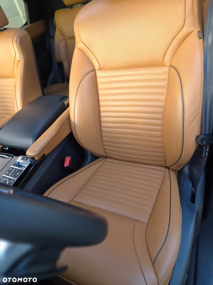 Land Rover Discovery 3.0 TD6 HSE Luxury - 13