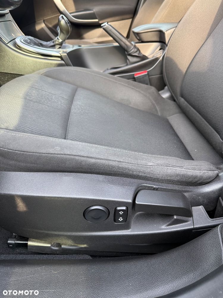 Opel Insignia 1.4 T Edition S&S - 17