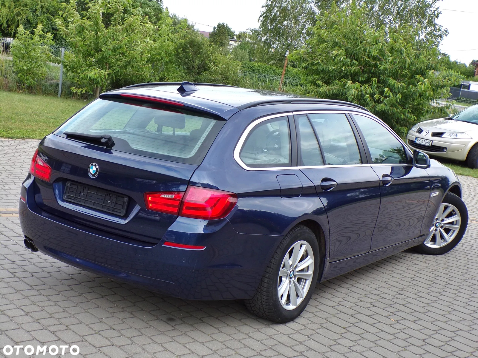 BMW Seria 5 520d Touring - 12