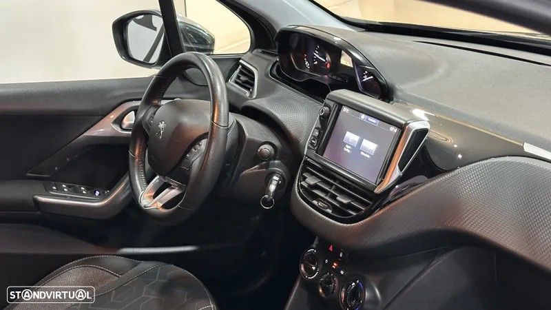 Peugeot 2008 1.6 BlueHDi Style - 43