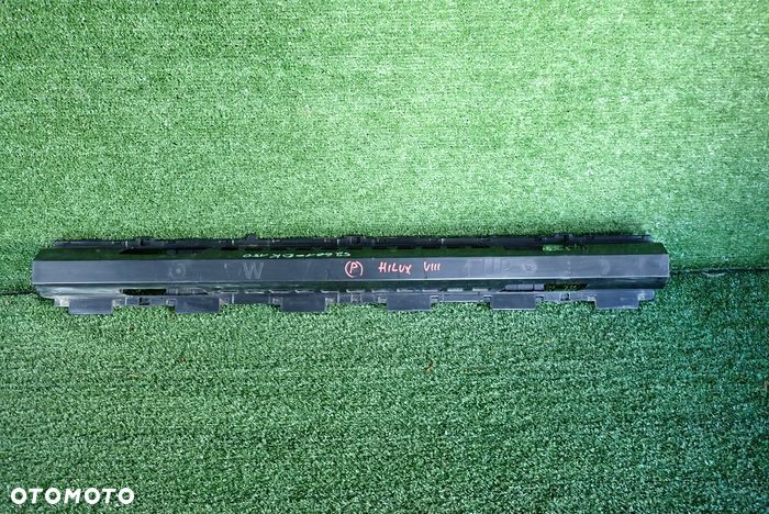 TOYOTA HILUX VIII 8 belka zderzaka absorber - 1
