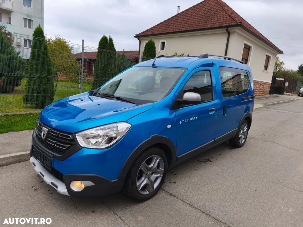 Dacia Dokker SCe 100 Stepway Celebration - 1