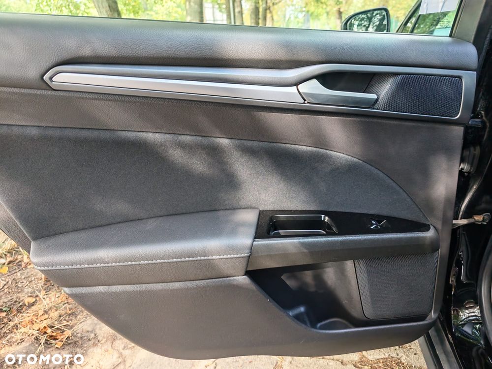 Ford Mondeo 1.5 EcoBoost Trend - 24