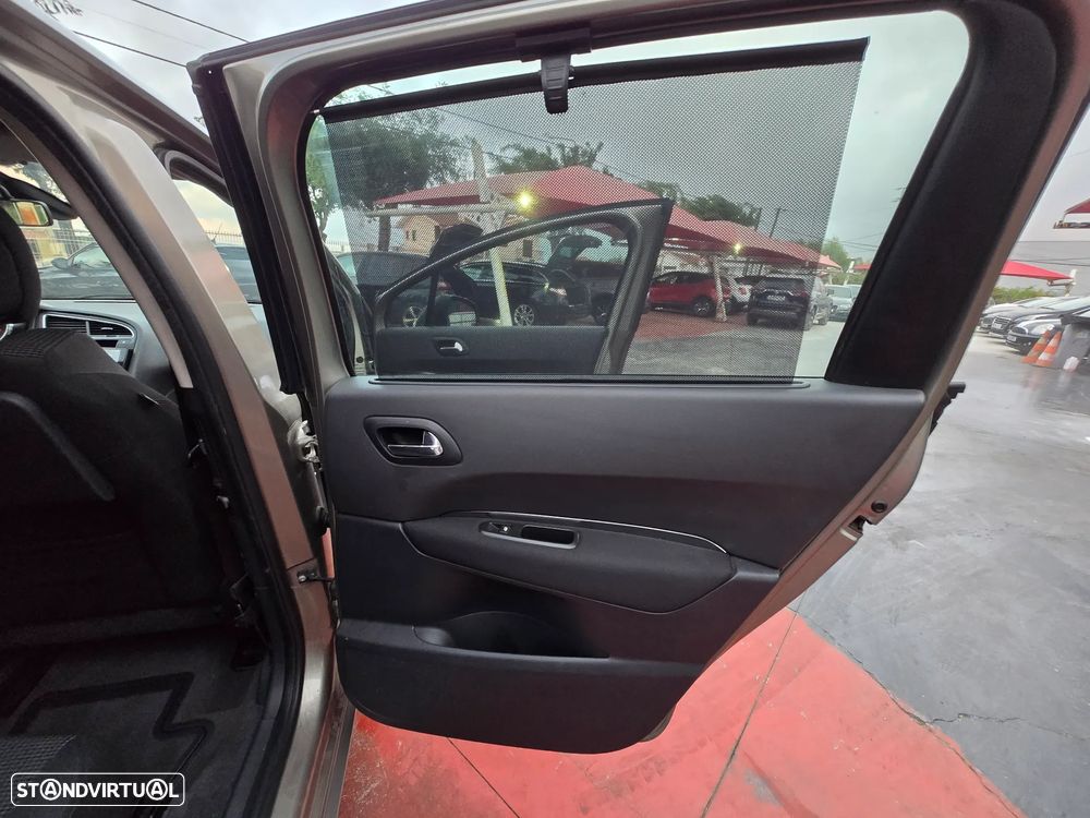 Peugeot 5008 1.6 HDi Premium - 25