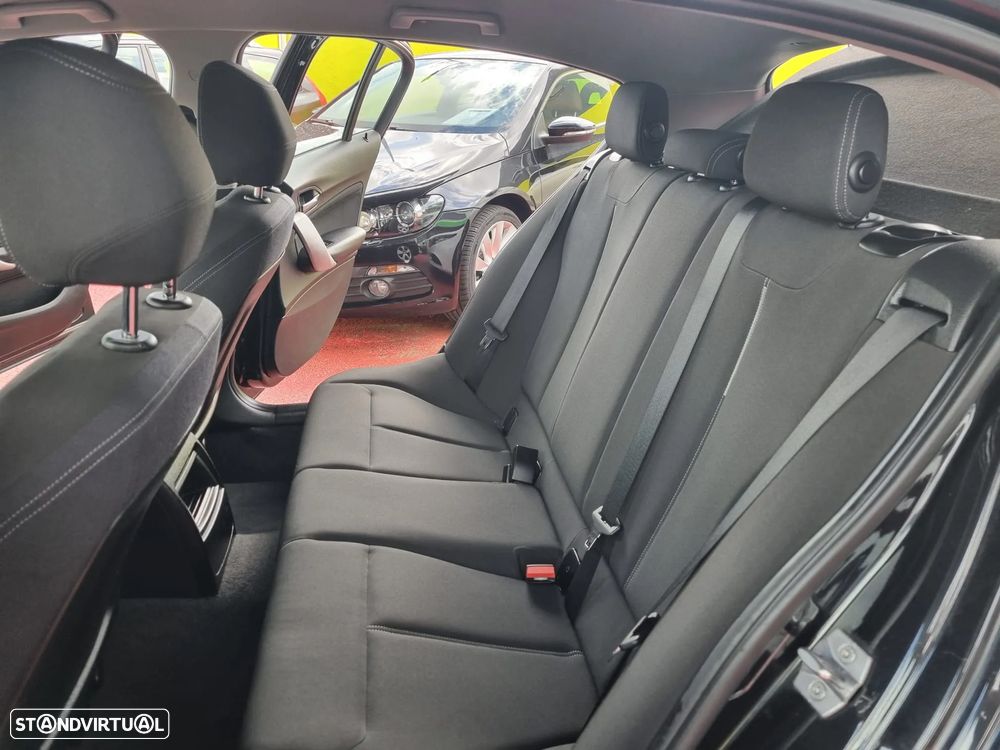 BMW 116 d EDynamics Line Sport - 18