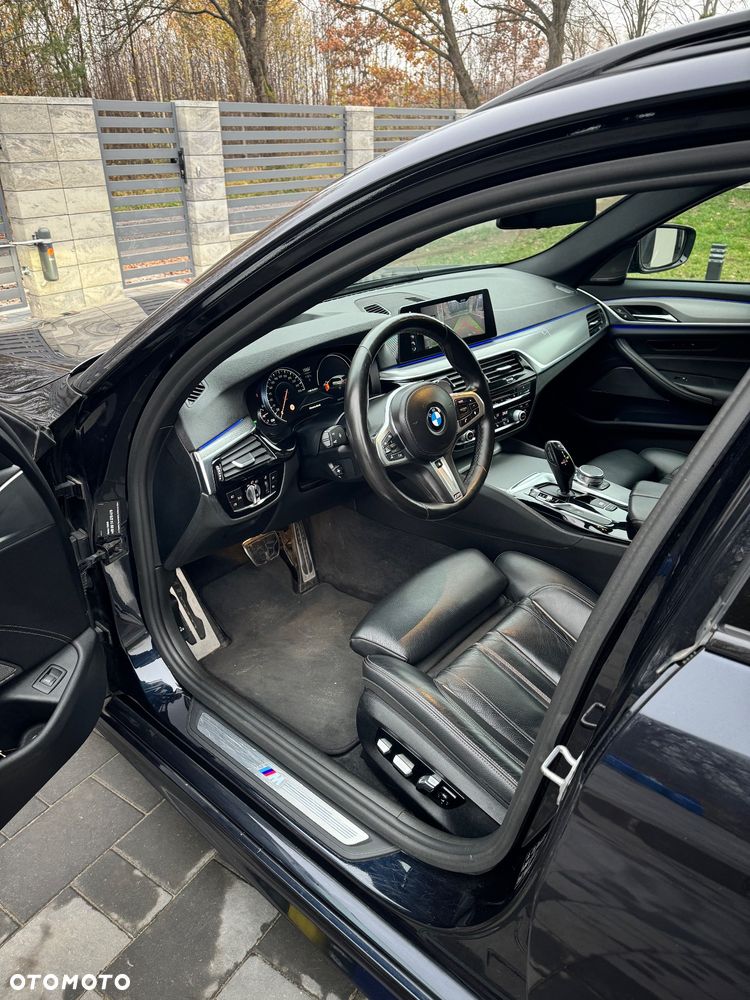 BMW Seria 5 540i xDrive M Sport sport - 22