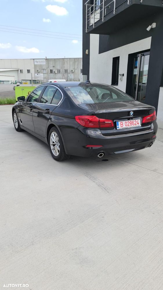 BMW Seria 5 520d xDrive AT - 8