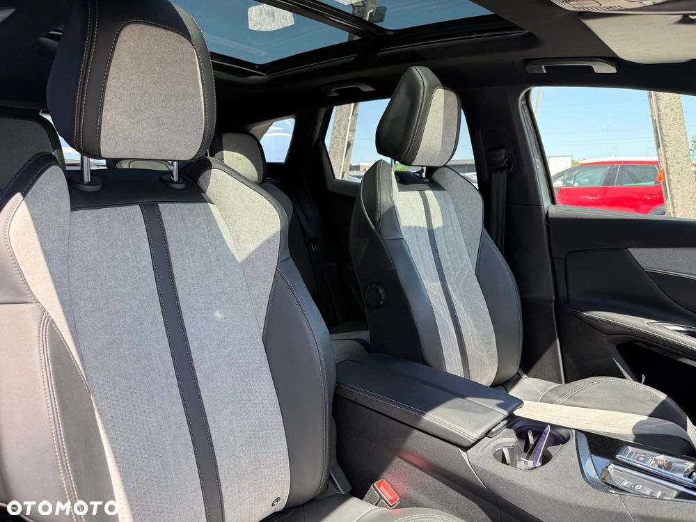 Peugeot 3008 225 e-EAT8 GT Pack - 19