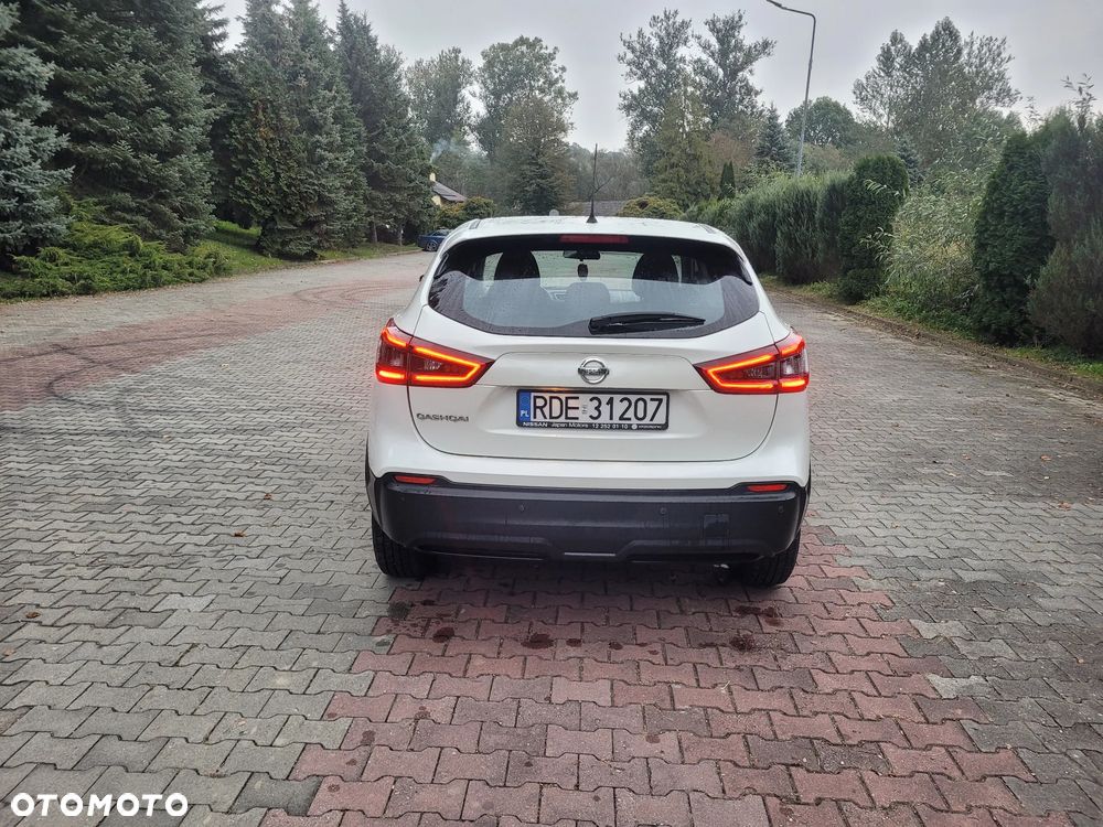 Nissan Qashqai 1.6 DIG-T Visia - 10