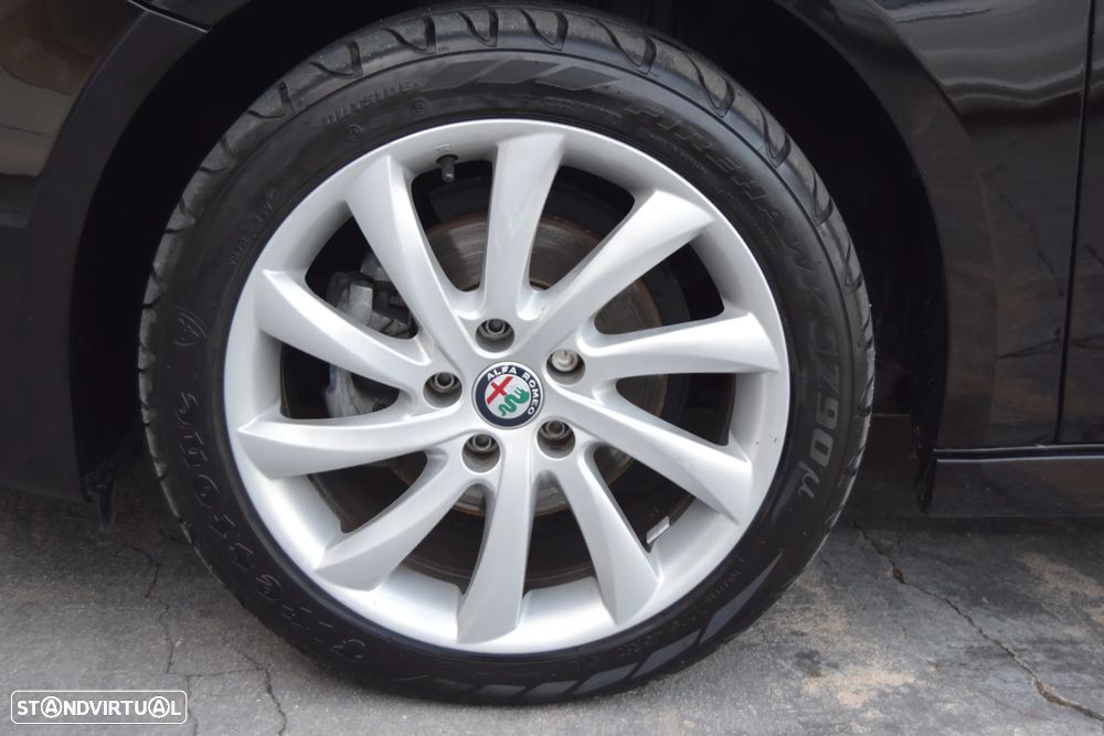 Alfa Romeo Giulietta 1.6 JTDm Distinctive 57X - 23