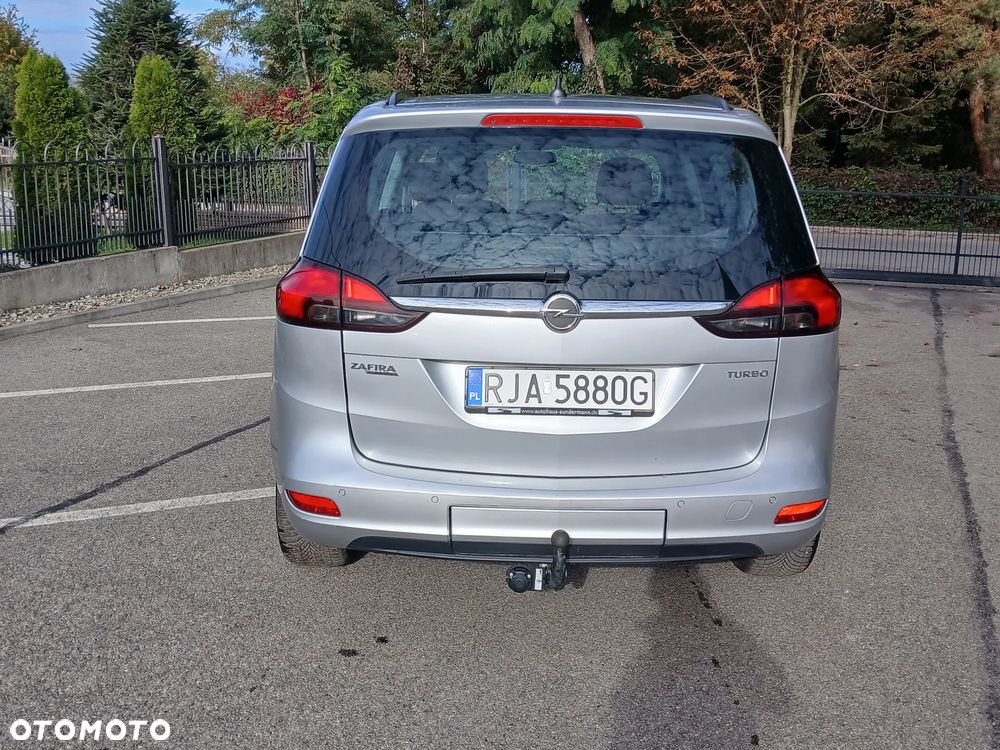Opel Zafira - 10
