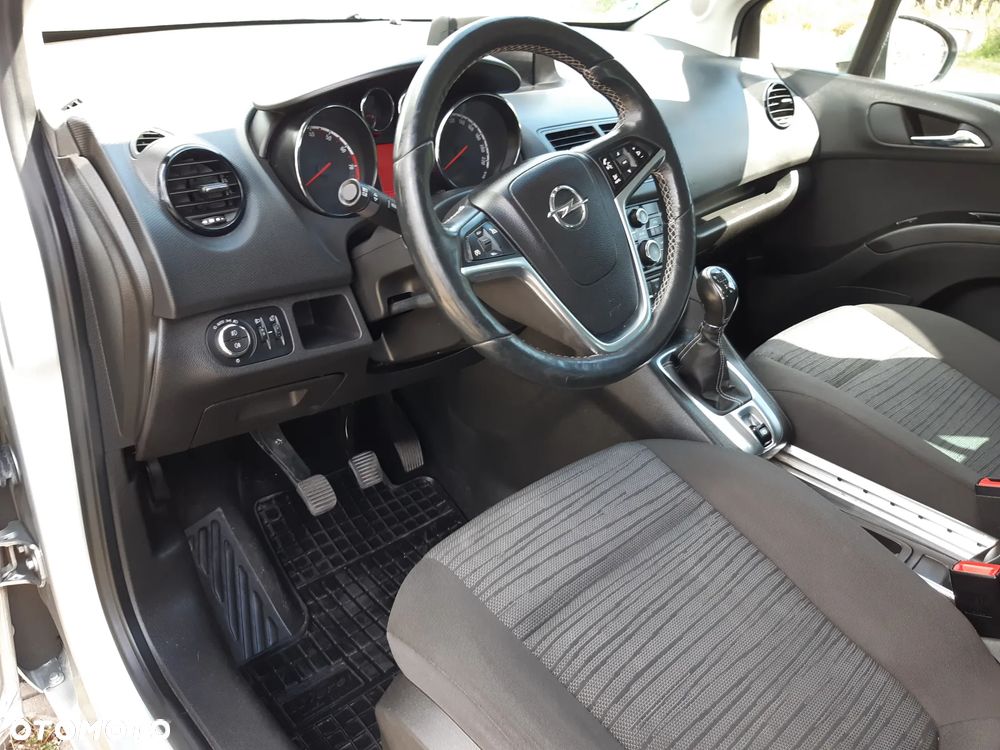 Opel Meriva 1.4 drive - 11