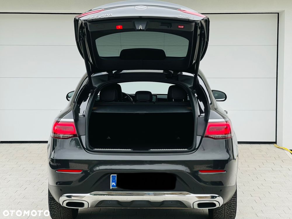 Mercedes-Benz GLC 200 4Matic 9G-TRONIC AMG Line - 19