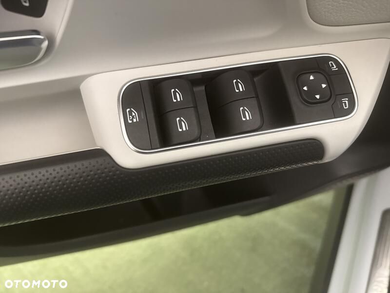 Mercedes-Benz GLA 200 Style - 11