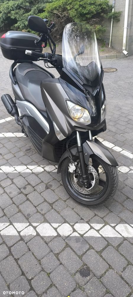 Yamaha X-max - 4