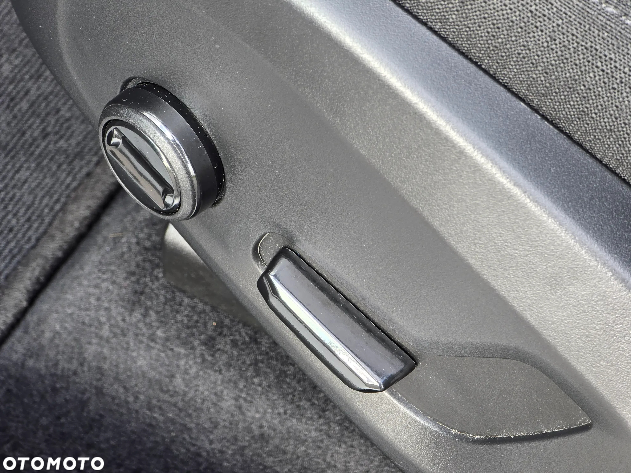 Volvo XC 60 D4 Momentum Pro - 20