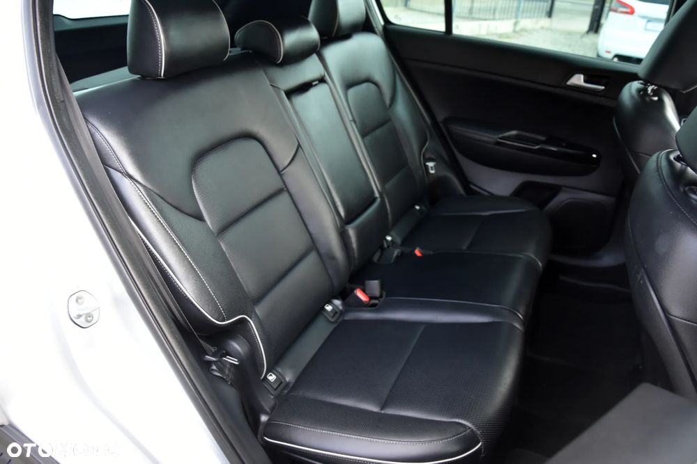 Kia Sportage 2,0 CRDI AWD GT Line - 27