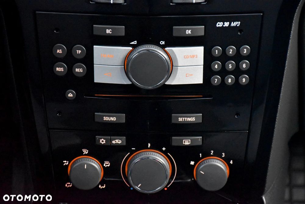 Opel Astra 1.6 Edition 111 Jahre - 27