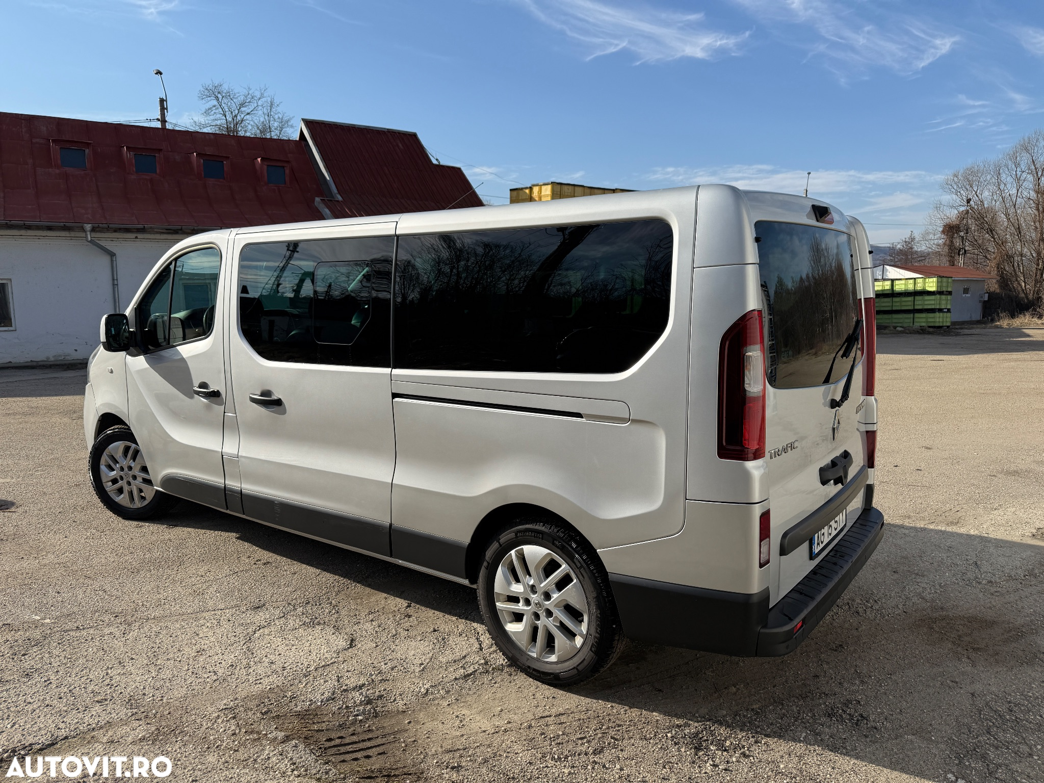 Renault Trafic Combi L2H1 1.6 dCi TT 120 7+1 Expression - 4