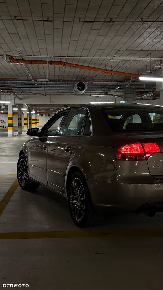 Audi A4 Limousine 1.8T - 12