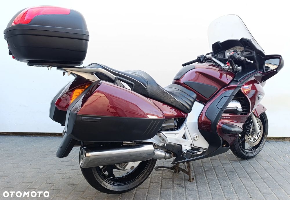 Honda ST - 6