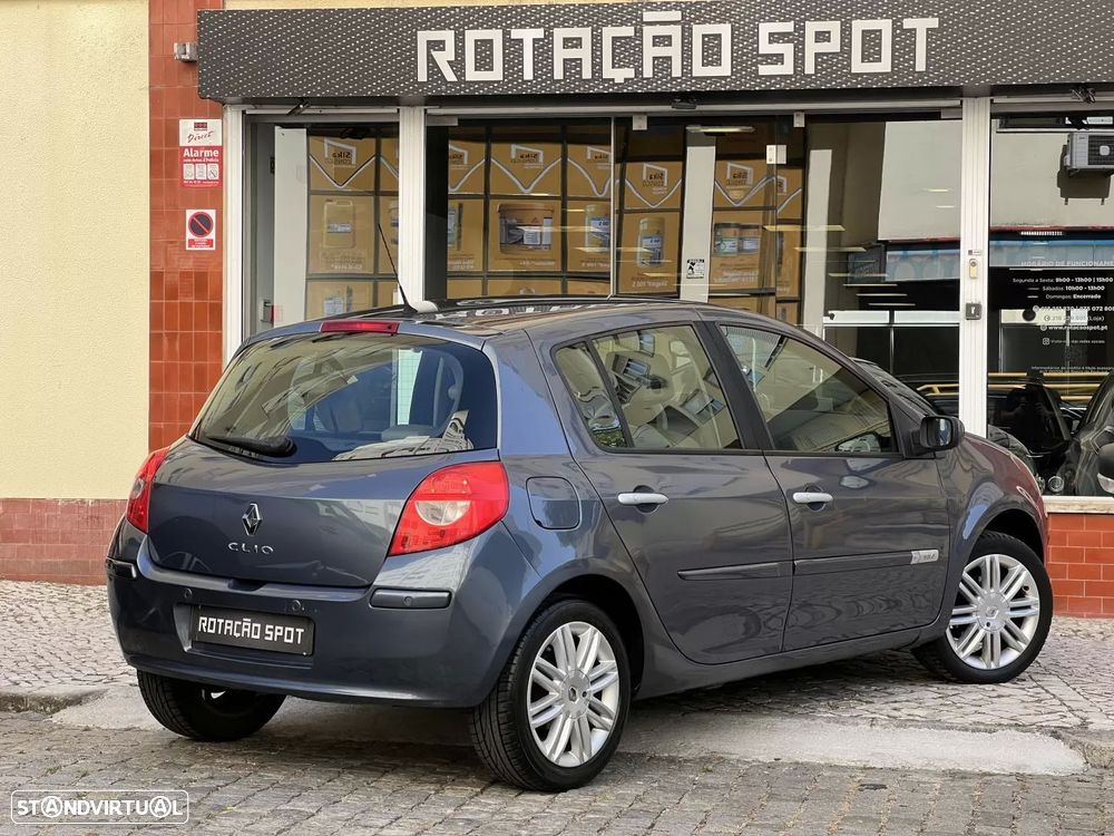 Renault Clio 1.5 dCi Initiale - 15