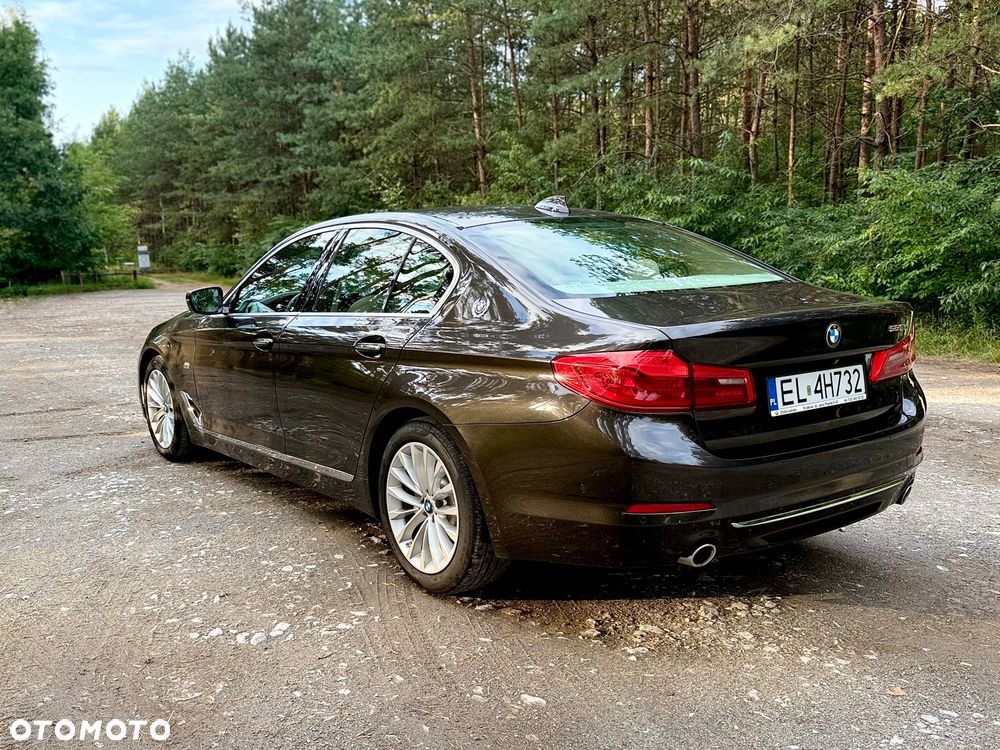 BMW Seria 5 520d xDrive Luxury Line - 4
