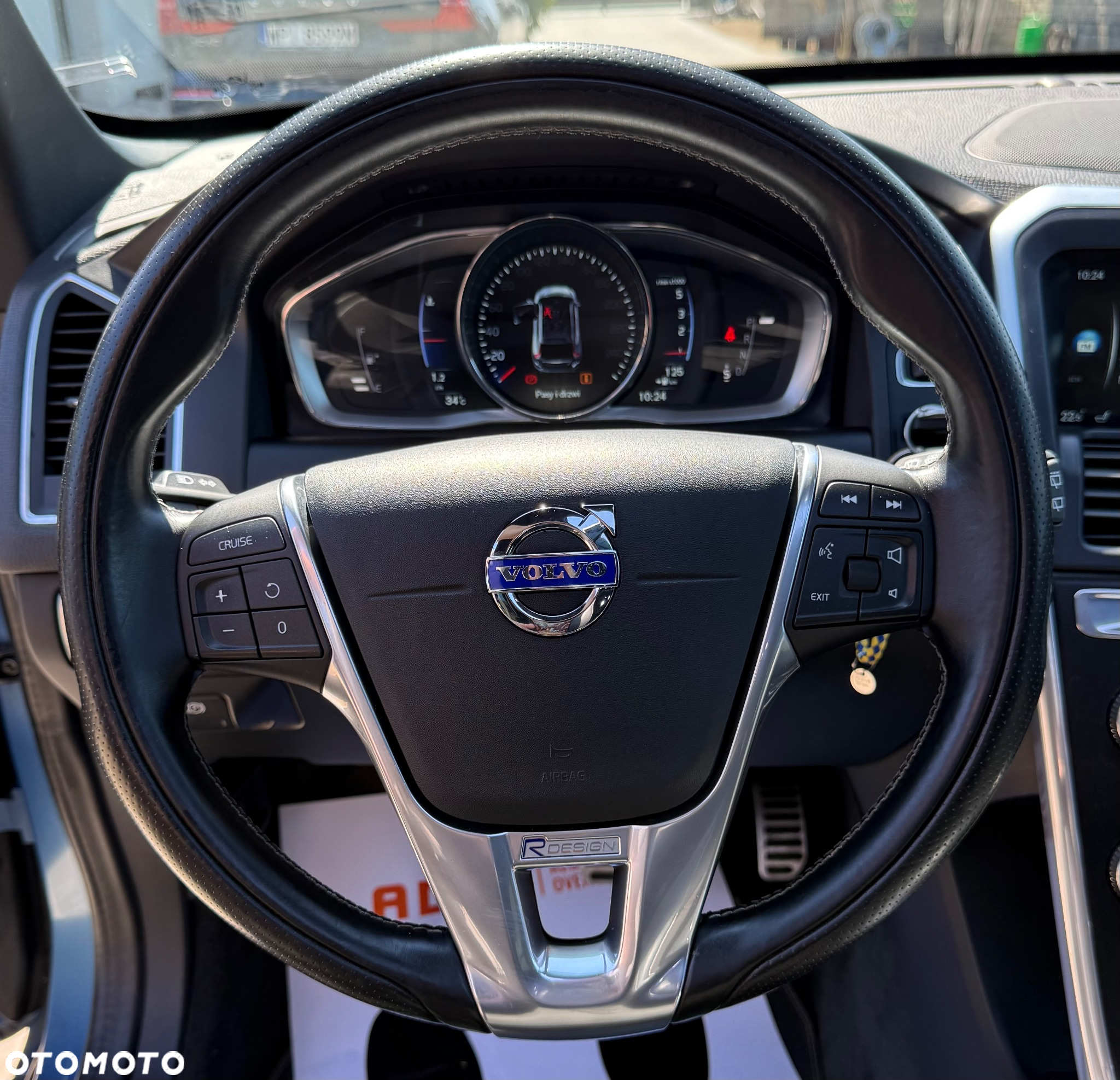 Volvo XC 60 D4 Drive-E Momentum - 16