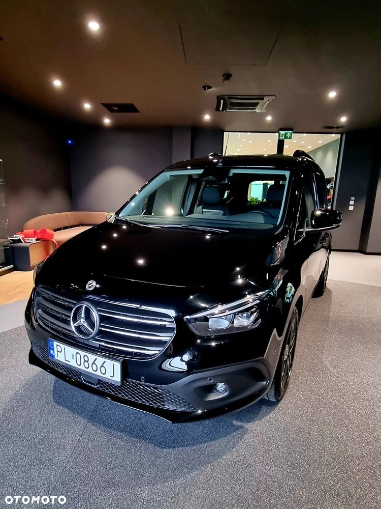 Mercedes-Benz Klasa T 180 d Progressive - 1