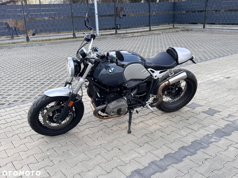 BMW R - 8