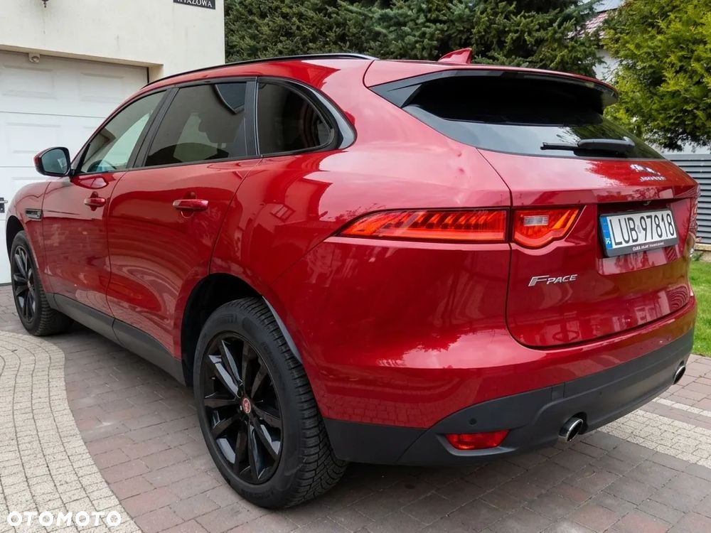 Jaguar F-Pace 30t AWD Prestige - 2