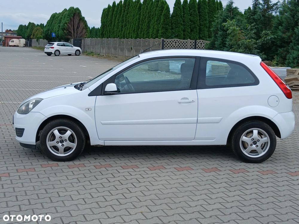 Ford Fiesta - 8