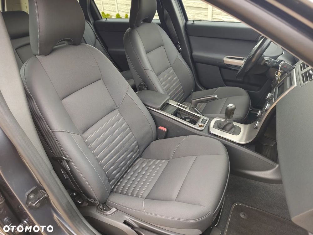 Volvo V50 DPF D2 Business Edition - 17