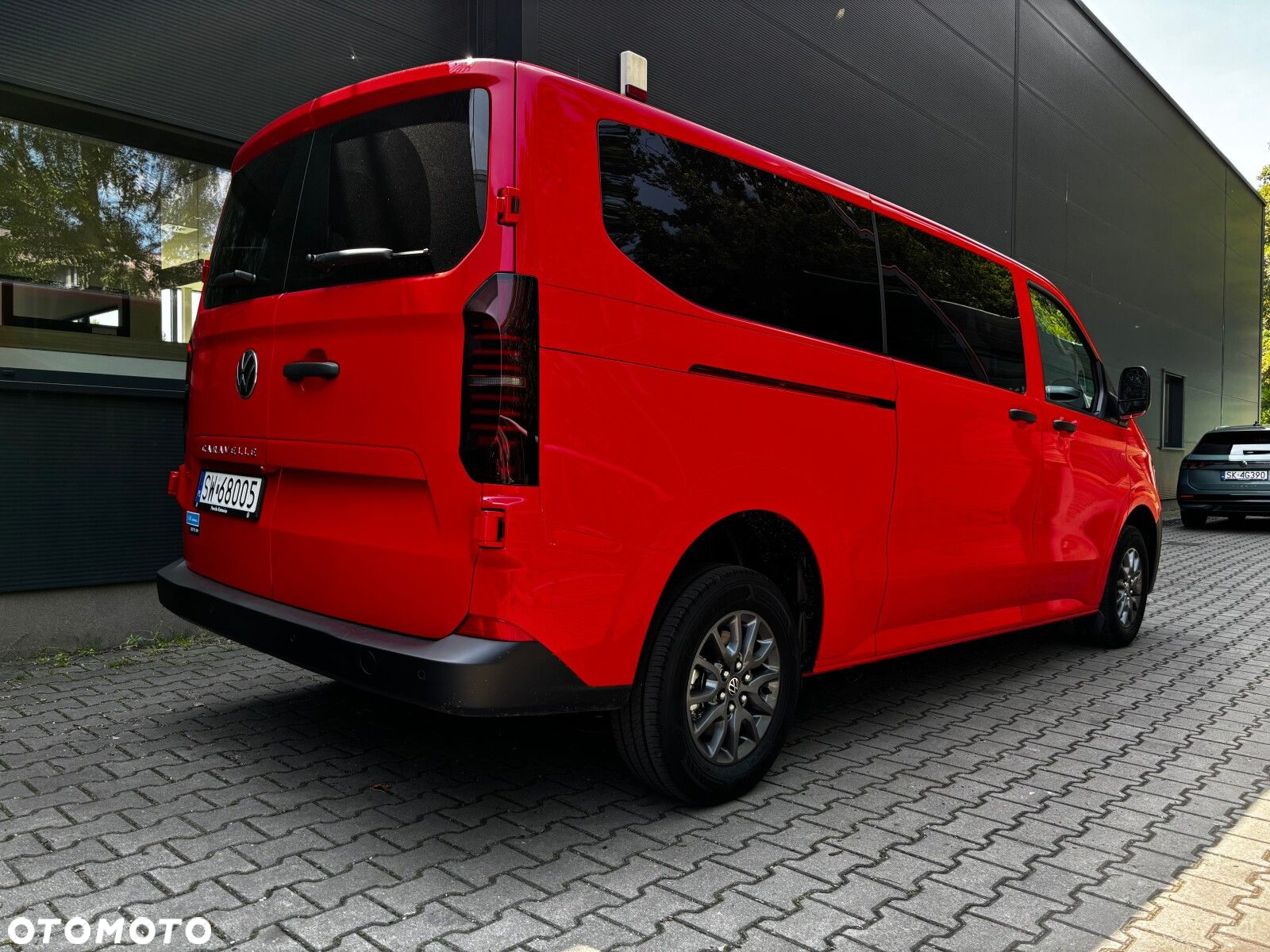 Volkswagen Nowa Caravelle 2.0 TDI 150 KM 6-manualna L2 - 7