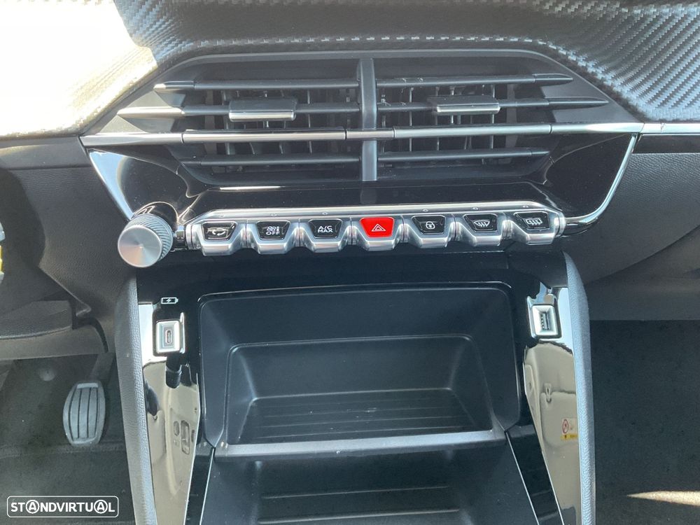 Peugeot 208 1.2 PureTech Active Pack - 24
