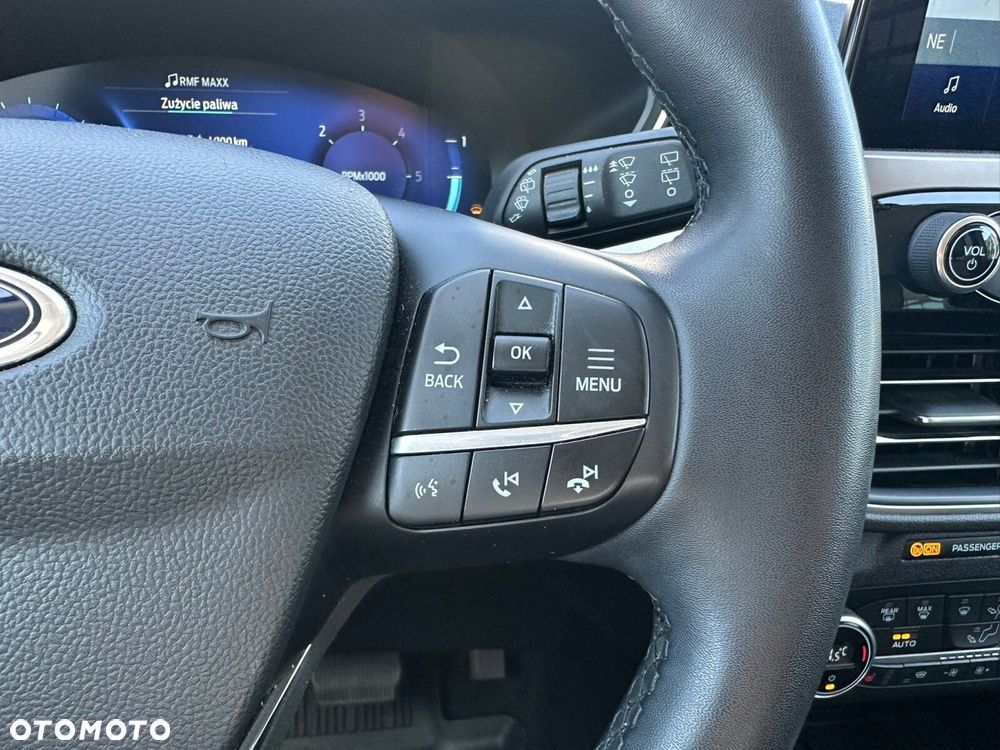 Ford Kuga - 16