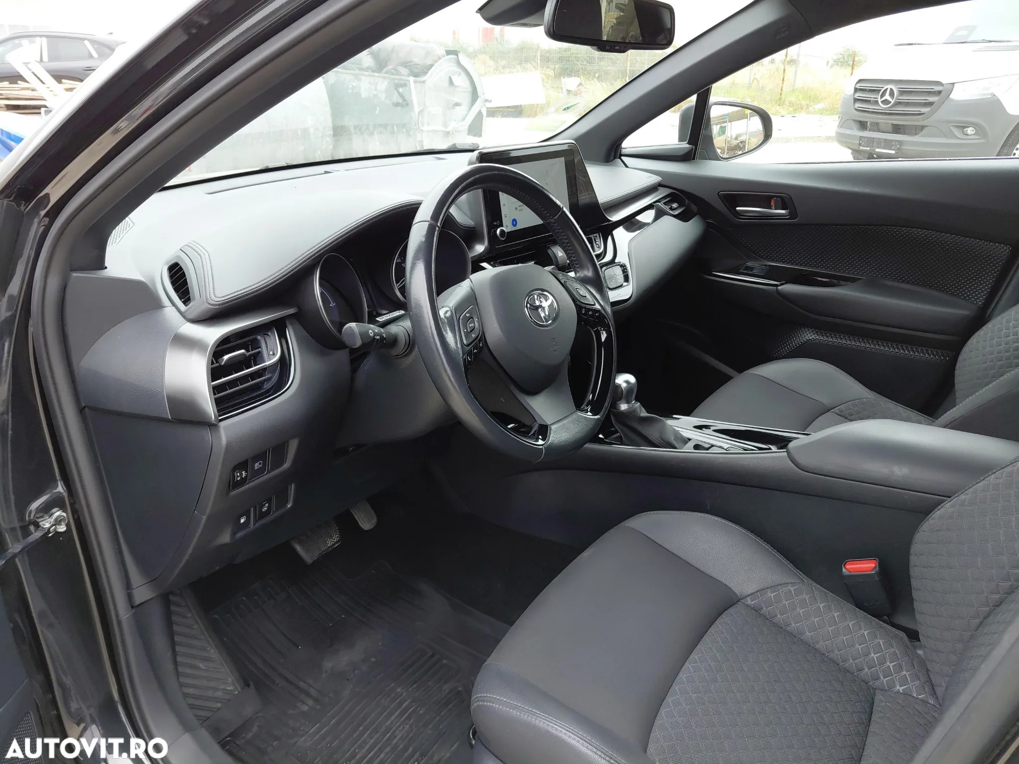 Toyota C-HR 1.8 HSD 122 CP 4x2 CVT Style - 18