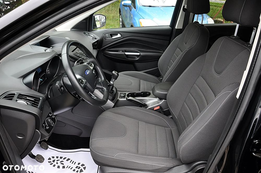 Ford Kuga - 17