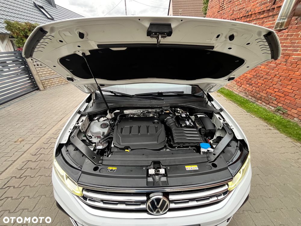 Volkswagen Tiguan 2.0 TDI SCR 4MotION DSG R-Line - 30