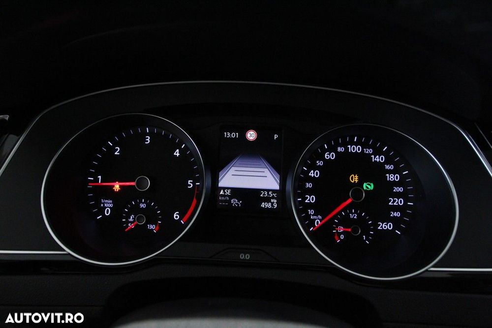 Volkswagen Passat - 17